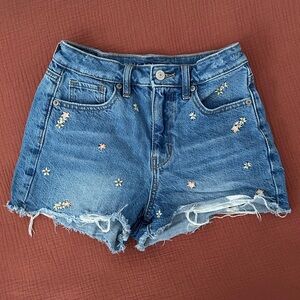 American Eagle Mom Jean shorts
